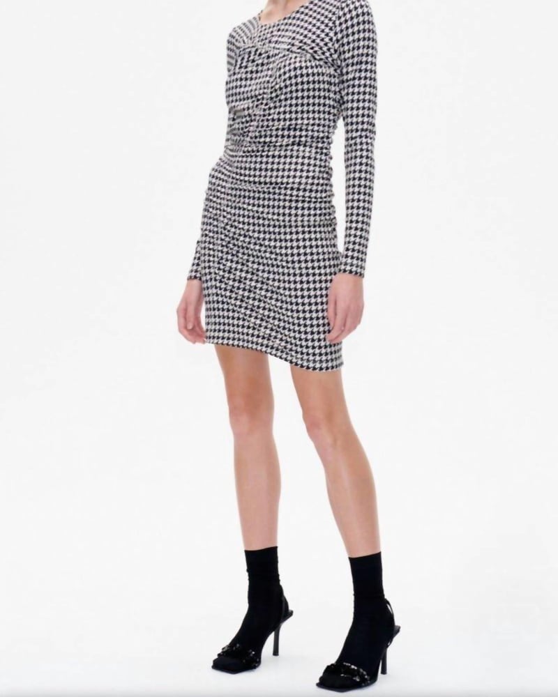 Front of a model wearing a size L Jennie Dress In Black White Check in Black White Check by BAUM UND PFERDGARTEN. | dia_product_style_image_id:342772